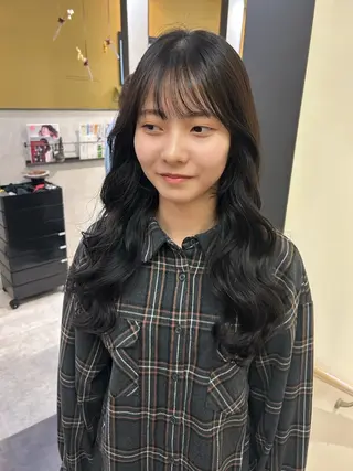 ロング パーマ hub hair レイヤー/透明感のヘアスタイル