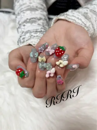 ネイル riri オーナーのネイルデザイン