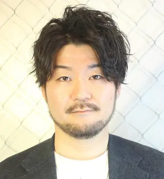 ショート 菊川 照治のヘアスタイル