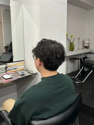 セミロング パーマ メンズ 【ヤマザキアヤメ】 艶カラー/縮毛矯正のヘアスタイル