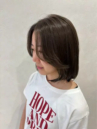 ショート カラー 福冨 由梛のヘアスタイル