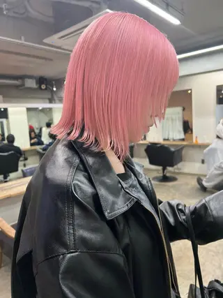 ショート 東のりか/ハイトーン ブリーチカラー/ボブのヘアスタイル