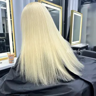 ロング カラー シールエクステ特化 ハイトーン、NANAのヘアスタイル