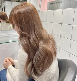 セミロング カラー センターパート特化 井上健太のヘアスタイル