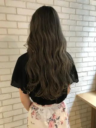 ロング カラー 佐藤 高徳のヘアスタイル