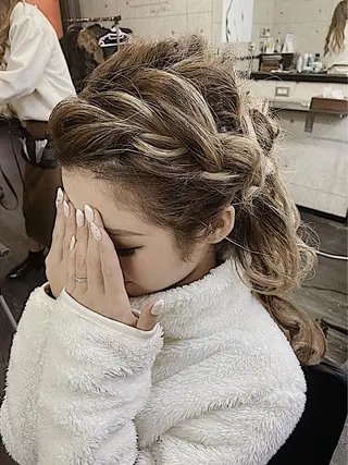 ロング ヘアアレンジ 京都最安価エクステ muuka🦋のヘアスタイル