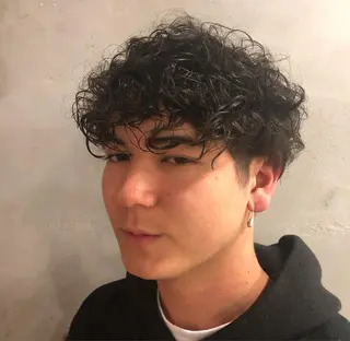 ショート パーマ メンズ 吉田一輝 外国人パーマのヘアスタイル