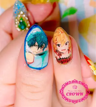ネイル CROWN プライベートサロンのネイルデザイン