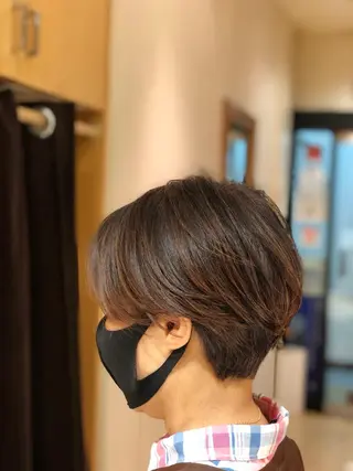 ショート 松﨑 亜々人のヘアスタイル