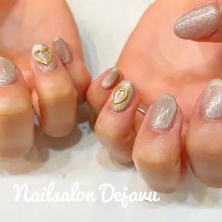 ネイル Nail salon Dejavu 🌿のネイルデザイン