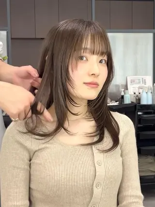 ロング カラー VIEW EHIME 齋藤  あつきのヘアスタイル
