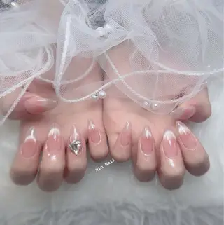 ネイル Hin Nailsのネイルデザイン
