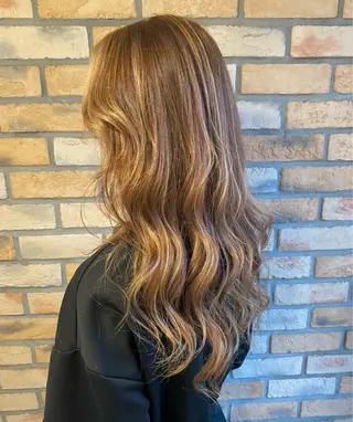 ロング カラー ヘアアレンジ 烏山 達也のヘアスタイル
