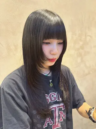 ロング ショート/ 似合わせカットモカのヘアスタイル