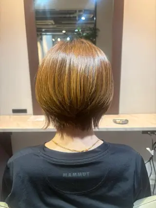 ショート 襟川 彩奈のヘアスタイル