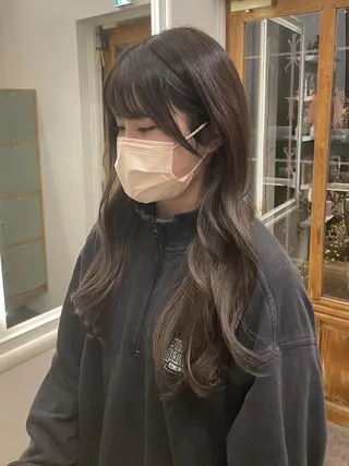 ロング 吉村 憂々のヘアスタイル
