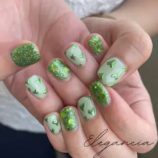 カラー ネイル Elegancia. Hiromiのネイルデザイン