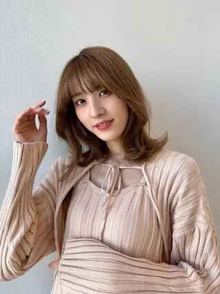 ミディアム カラー ✨ハイトーン特化✨ 透明感カラー✨渋谷✨のヘアスタイル