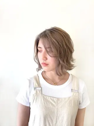 ショート カラー 杉村 未来のヘアスタイル