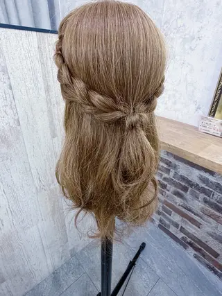 ヘアアレンジ 馬方 雫のヘアスタイル