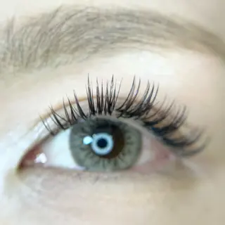 マツエク・マツパ f.【エフドット】 二俣川のマツエク・マツパデザイン