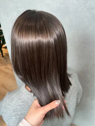 ミディアム カラー カットモデル𓍲横堤 🫧秋積日向のヘアスタイル