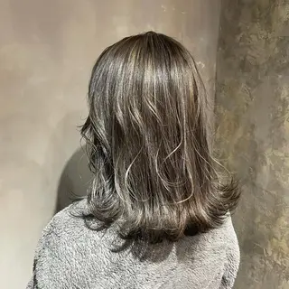 セミロング カラー La vielle 西峠のヘアスタイル