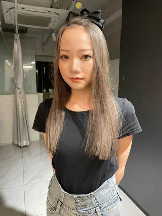 ロング カラー 沢井 優衣のヘアスタイル