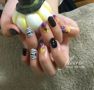 ミディアム ネイル フルリール 【プライベートサロンのネイルデザイン