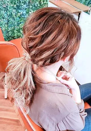ロング 康川 新吾のヘアスタイル