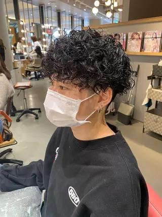 ショート パーマ メンズ unopulir 景山　凌のヘアスタイル