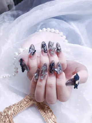 ネイル VIVIAN リサのネイルデザイン