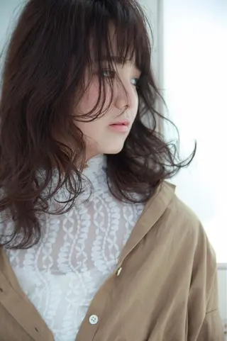 ミディアム カラー ヘアアレンジ 美髪.艶髪.髪質改善 LoLo.サリのヘアスタイル