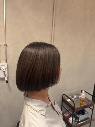 ショート カラー Hair ruup 平良那生のヘアスタイル