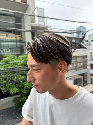 ショート 山影✨バレイヤージュ ハイライト✨メンズ◎のヘアスタイル