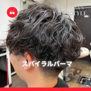 ショート パーマ メンズ 二本木 秀成のヘアスタイル