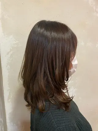 ミディアム 井上 日菜乃のヘアスタイル