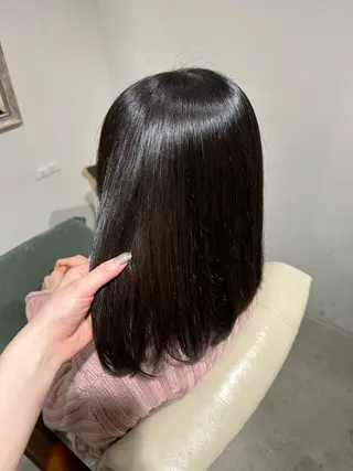 ミディアム 瀬川 夏緒のヘアスタイル