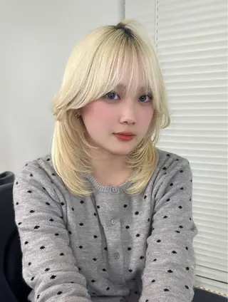 ロング カラー ヘアアレンジ 艶カラー/ハイトーン /レイヤーカットのヘアスタイル