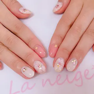 ネイル La neige* yuki 🐩🌙のネイルデザイン