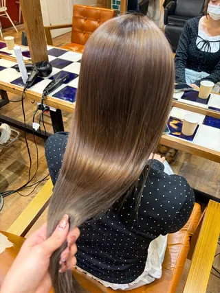 ロング カラー 透明感/ブリーチ/ 髪質改善💛miuのヘアスタイル