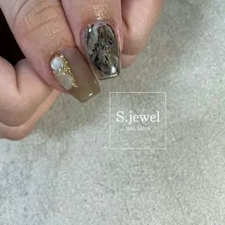 ネイル S. JEWELのネイルデザイン