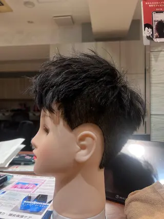 メンズ ヴィサージュメゾン所属・土田 和泉のヘアスタイル