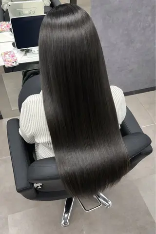 ロング CYNTHIADUE 店長| IRISUのヘアスタイル