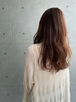 ロング 下石怜子/レイヤー/ 透明感カラーのヘアスタイル