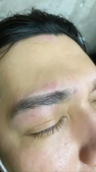 アイブロウ EYES YUNのマツエク・マツパデザイン