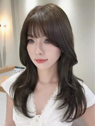 セミロング 🫧レイヤーカット/ 韓国ヘア🫧辻優也のヘアスタイル