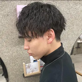 パーマ メンズ Lull1人美容室 バレイヤージュのヘアスタイル