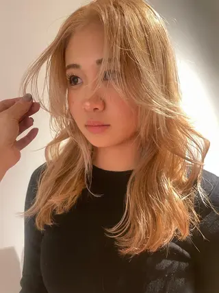 ロング 柔らかレイヤー× 透け感カラー/SUのヘアスタイル