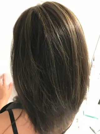 カラー 🔹TOMO🔹 圧倒的経験値🔹のヘアスタイル
